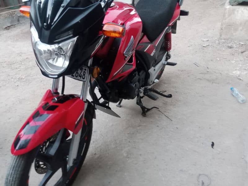 Honda CB 150F brand new condition 2