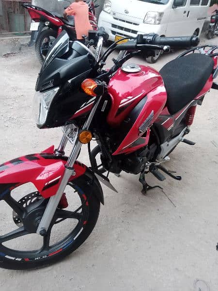 Honda CB 150F brand new condition 7