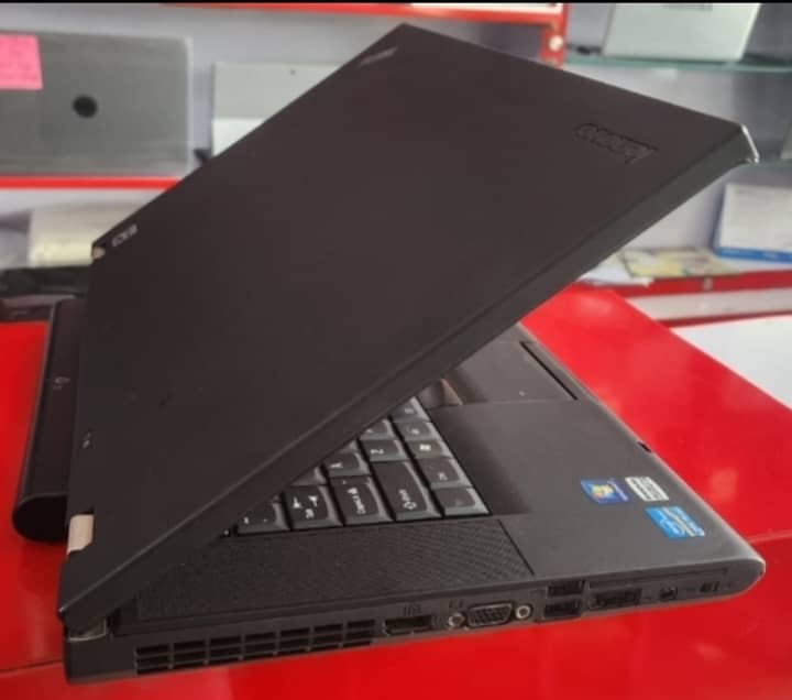 LENOVO THINKPAD T520 CORE i5-2.50Ghz GEN. 2nd 4GB DDR3 RAM 128GB SSD 4