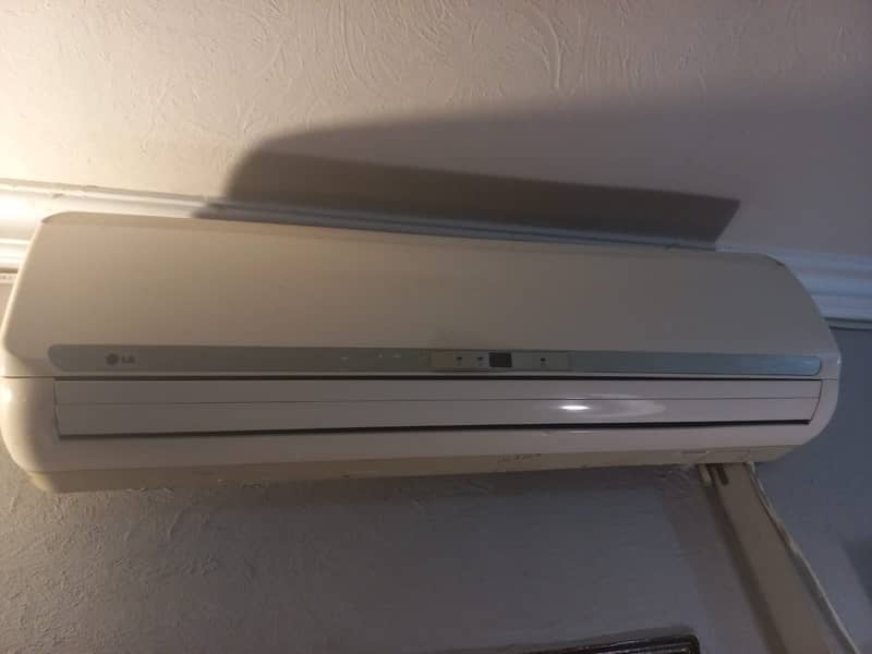 LG 1.5 ton Airconditioner for Sale 2