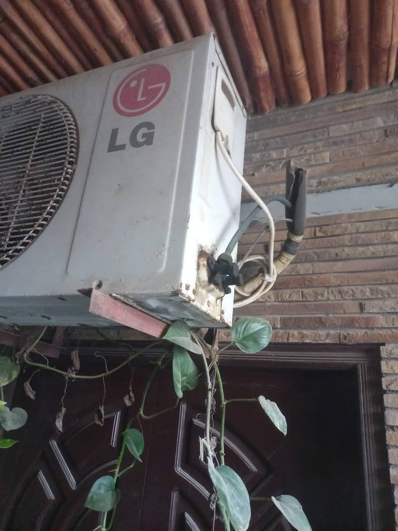 LG 1.5 ton Airconditioner for Sale 3