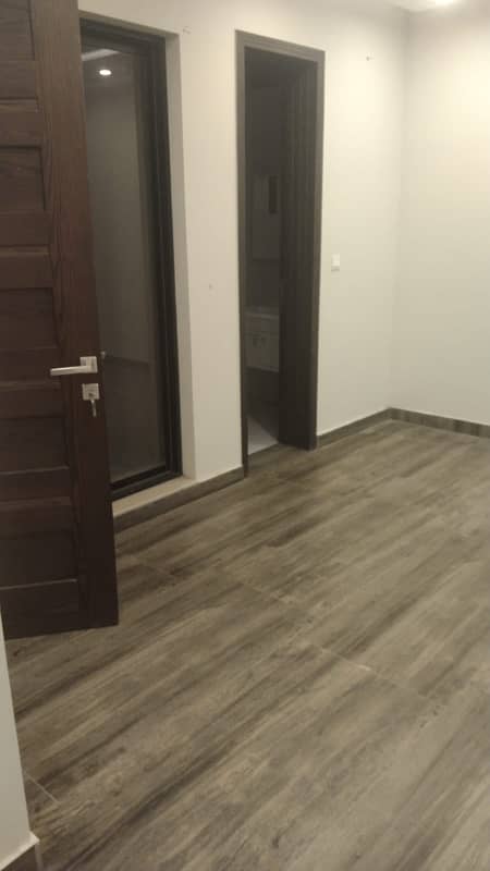 10 Marla Upper Portion For Rent In Park View City Lahore 5