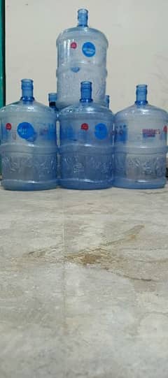 nestle 19 liter water bottles in good condition