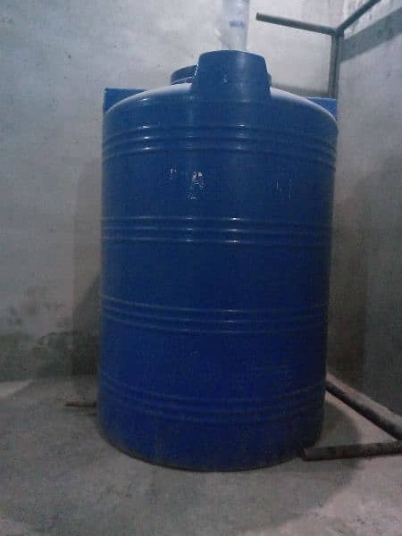 master water tank havey 300 gallons 1