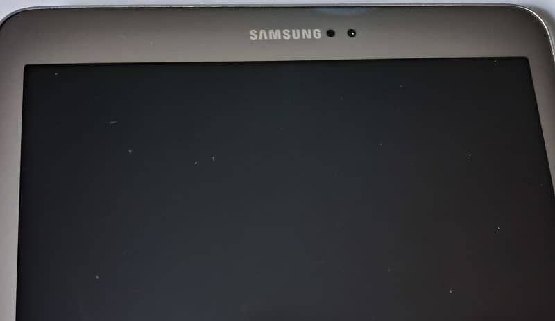 Single hand used Samsung Galaxy Tab S2 3