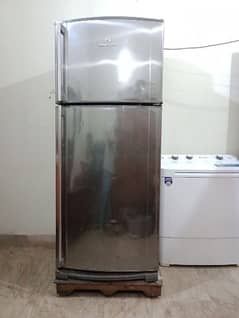 (Dawlance - H-Zone) (Full Size) 2-Door Refrigerator in Good Condition. 0