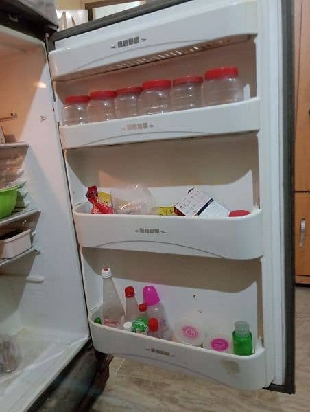 (Dawlance - H-Zone) (Full Size) 2-Door Refrigerator in Good Condition. 9