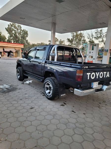 Toyota Hilux 1997 10