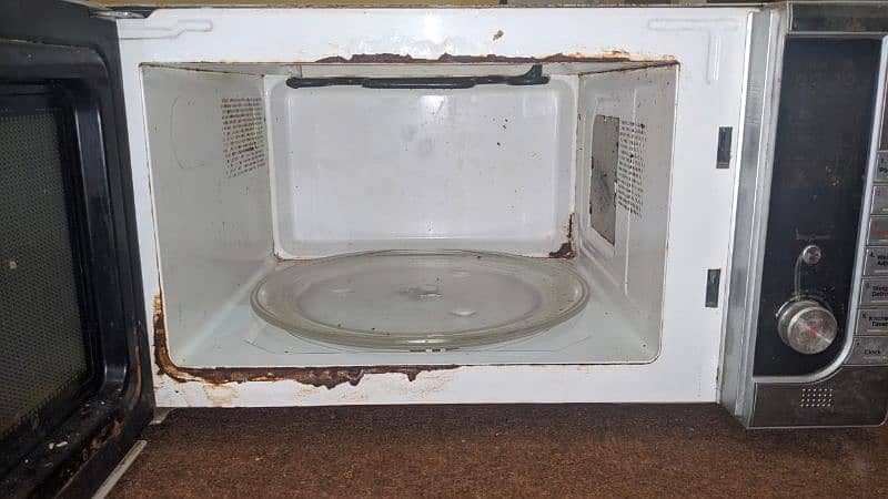Microwave oven & Toaster for Sale in 20k 1