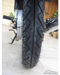 Suzuki GS 150 ( front and rare tyre with complete rim+drum 0