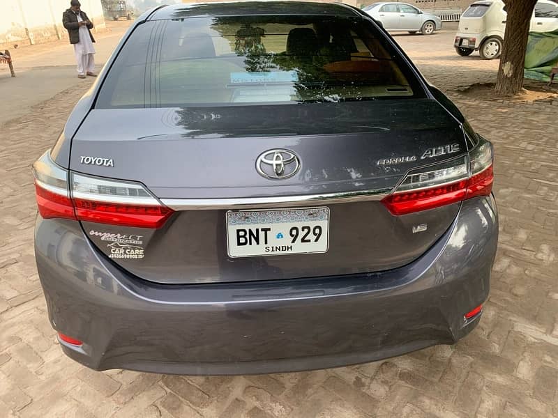 Toyota Corolla Altis 2018 3