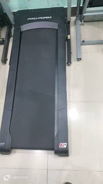 pro form usà imported treadmill  auto incline 1
