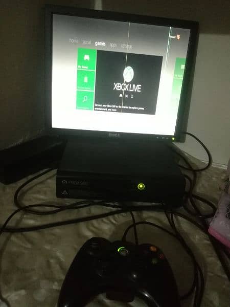 Xbox 360 Ultra Slim 8