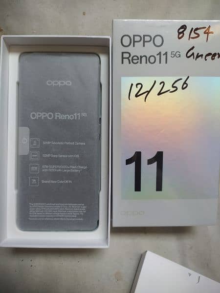 oppo reno 11 mobile with 12/256 new ph want to sale 4