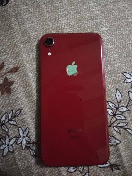 IPHONE XR /. 64GB / NON PTA / RED COLOR 3