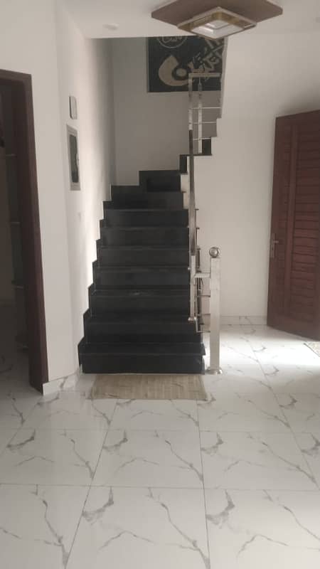5 Marla Upper Portion For Rent In Park View City Lahore 19