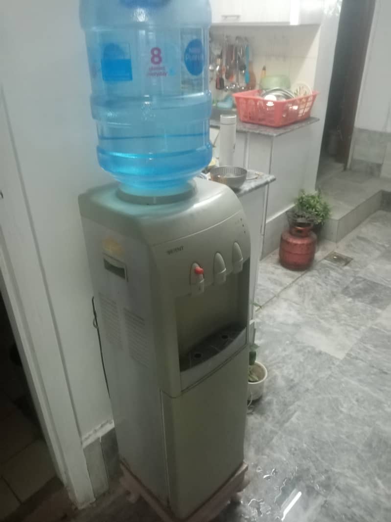 Orient water dispenser 0
