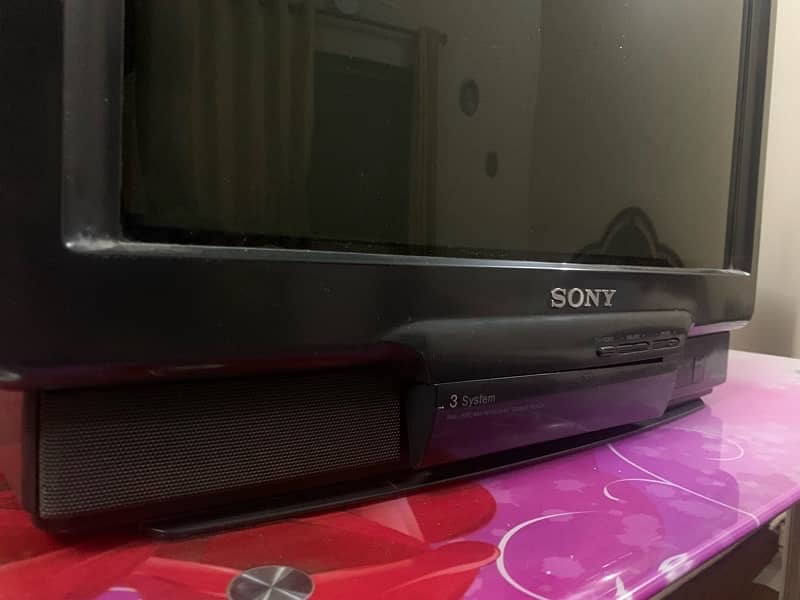 Sony Trinitron Retro CRT TV for sale 1