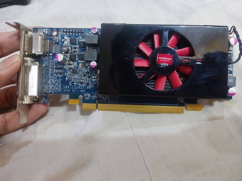 AMD RADEON HD 7500G 1gb in mint condition 1