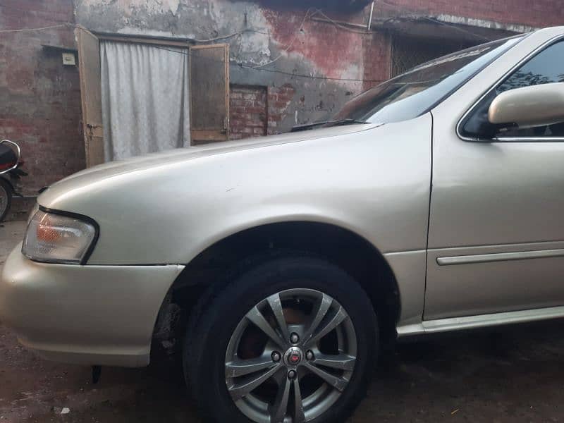 Nissan Sunny 1998 3