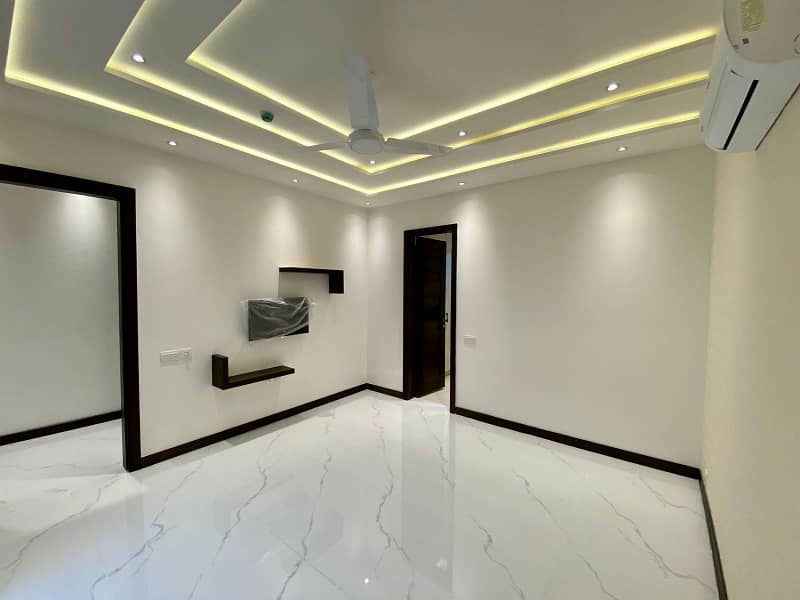 Brand New 10 Marla Outstanding Luxurious House Is Available For Rent In Dha, Lahore 14