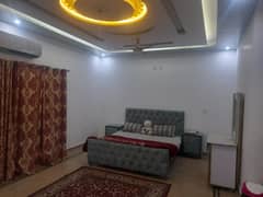 1 kanal house for rent in iep engineer town with 6 bedrooms gas avail