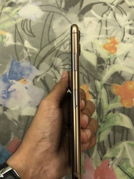 Iphone 11 Pro Max PTA Approved 3