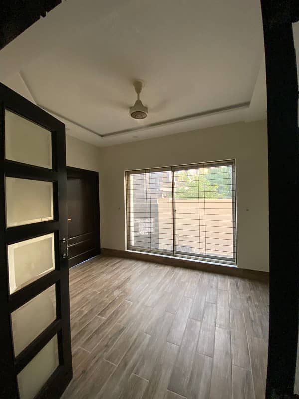 5 Marla Builder location house for sale in BB block Bahria Town Lahore near McDonald's. 8