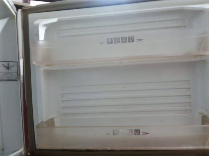 Refrigerator Dawlance company 9