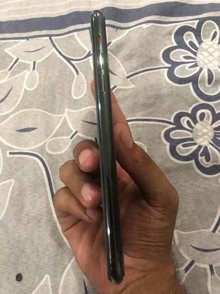 iPhone 11 Pro Max 256 GB 2