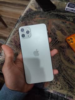 iPhone 11 Pro Max PTA approved(white colour) 0