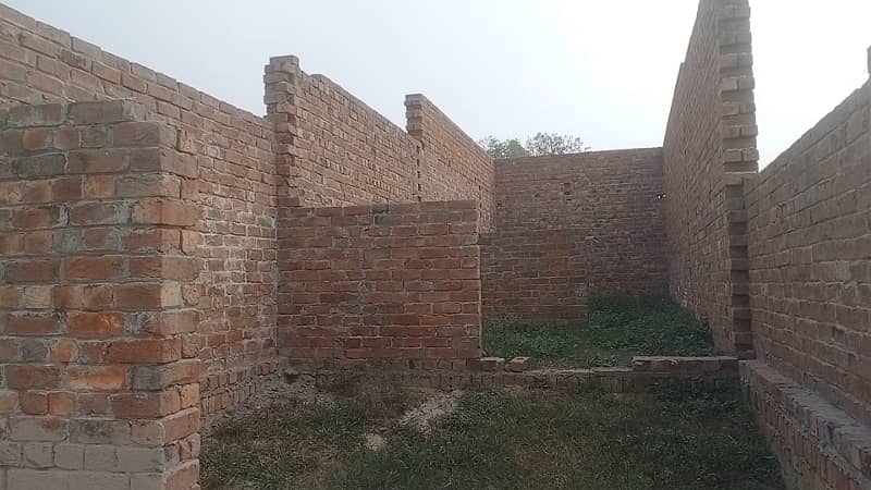 2.5 Marla Gry structure house Kahna near ferozpur road and new defence road Lahore 5