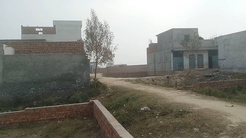 2.5 Marla Gry structure house Kahna near ferozpur road and new defence road Lahore 7