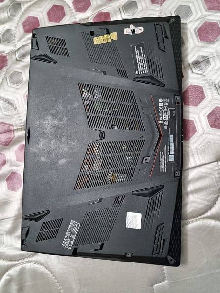 MSI GL63-8RC LAPTOP 10