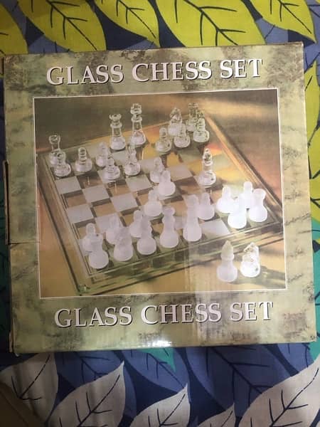 LYDJ Glass Chess Game Set Include Frosted/Polished Glass Chess Board 0