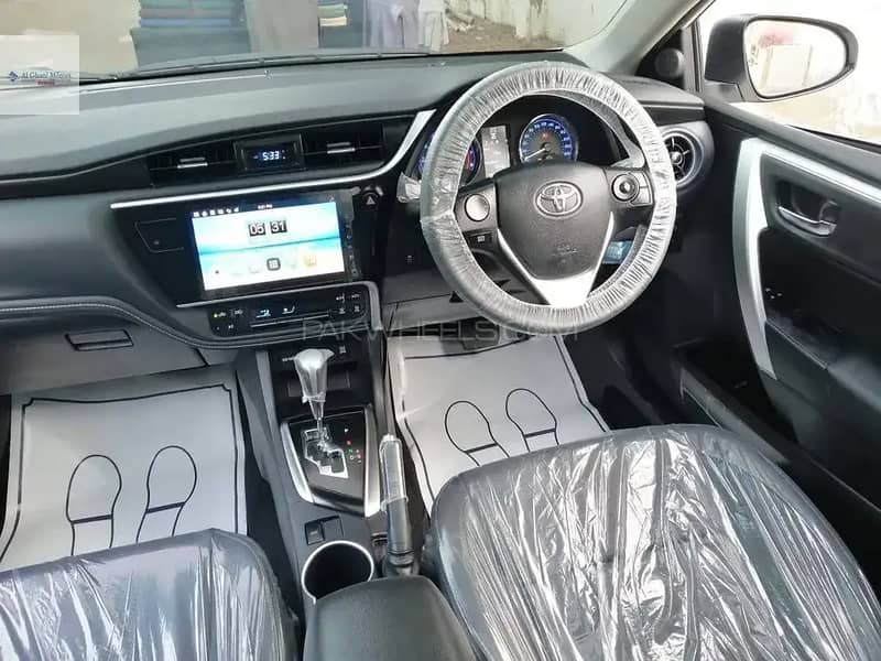Toyota Corolla Altis Grande X CVT-I 1.8 Black Interior 1