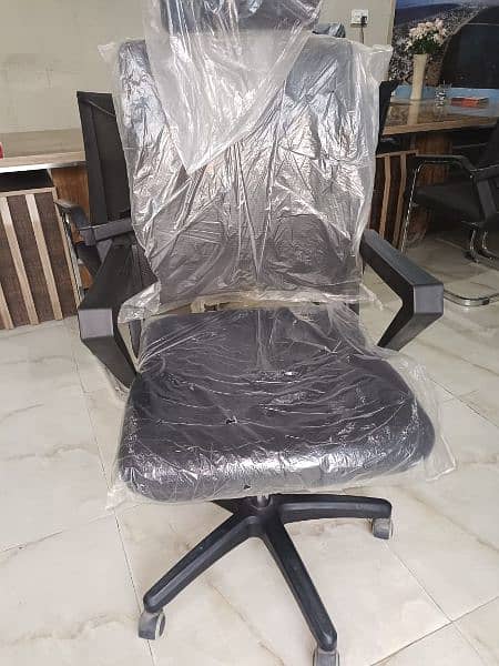 2 office chair for sale only one month used 2