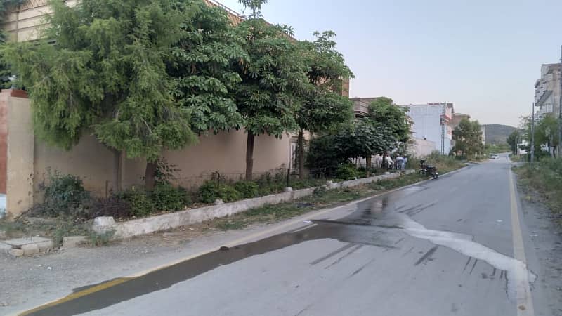 1.5 kanal House for urgent sale at armour colony phase 1 nowshera 1