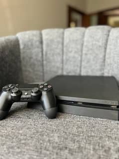 ps4 with controller