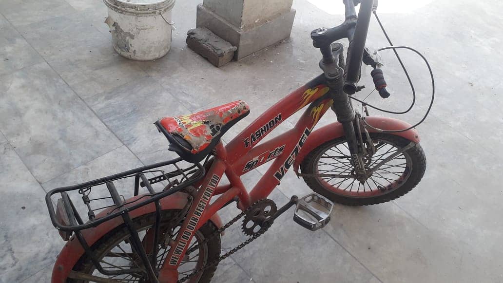 bicycle in good condition 2