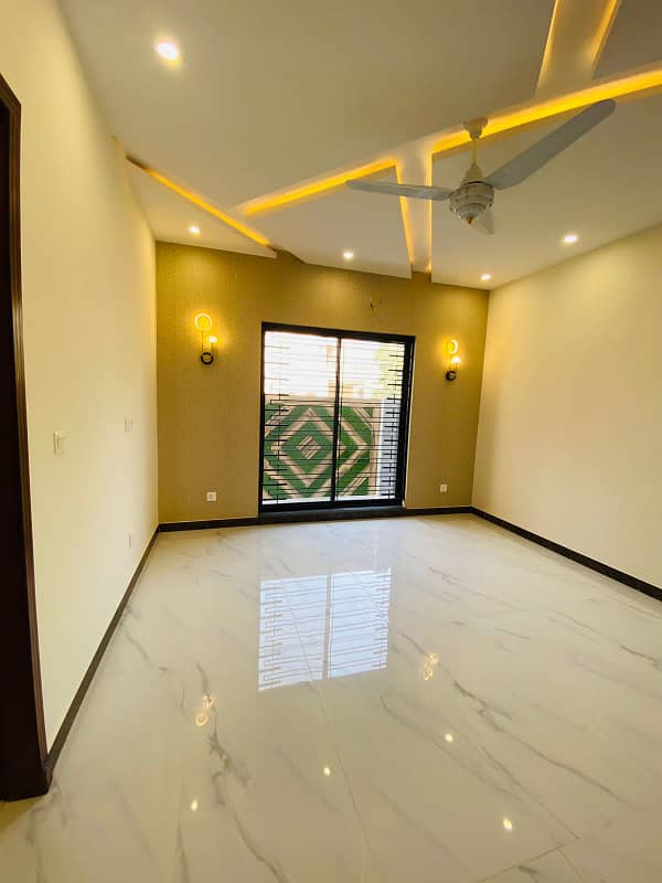 3 YEARS EASY INSTALLMETN PLAN HOUSE PARK VIEW CITY LAHORE 3