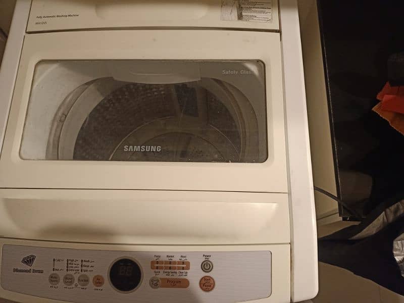 Washing machine fully automatic in good condition 1