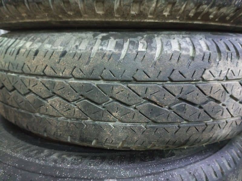 bridgistone used tyre 145R12 average condition argent sale 5