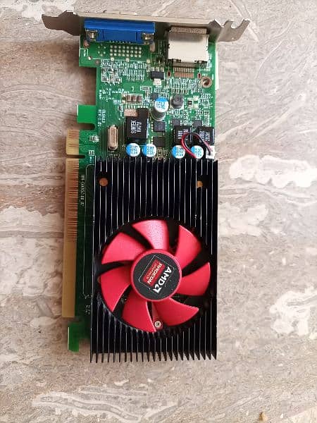 AMD R7 200 1 gb DDR5 64 bit 2