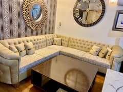 Slightly used Lshape corner sofa set Beautiful and elegant
