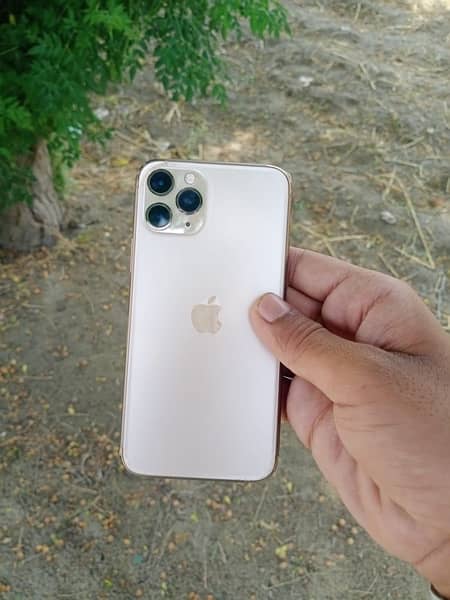 Iphone 11 Pro golden calour 0