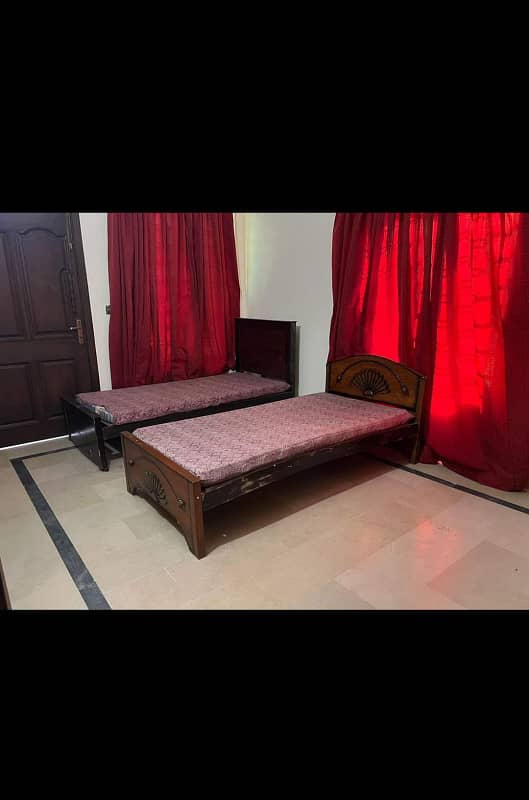 Furnish room available in G11/3 for ladies 2