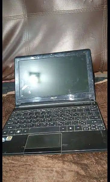 Acer Aspire One 1