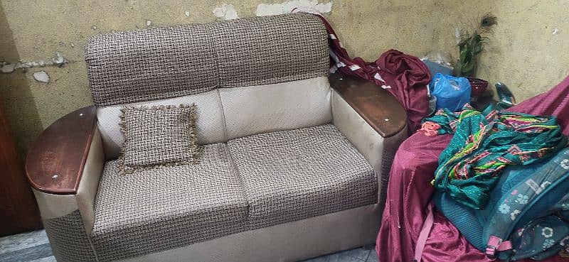 Sofa set for sale in good condition 2