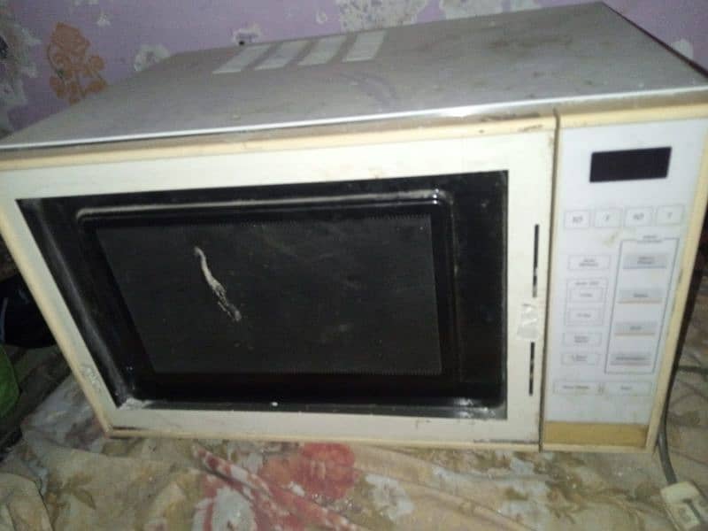 national micro wave oven 1